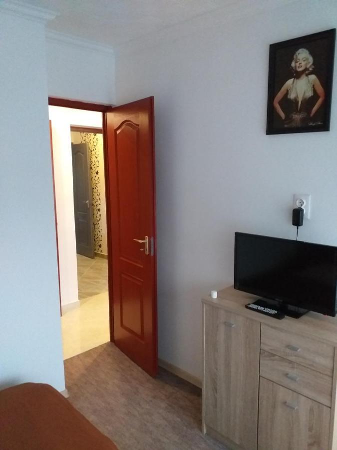 Fiesta Apartman Miskolc Esterno foto